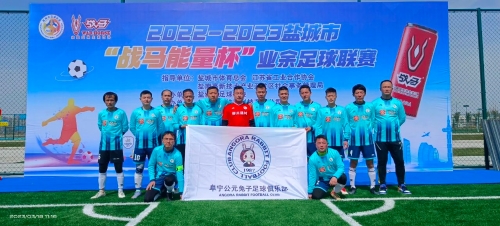 其不仅充当