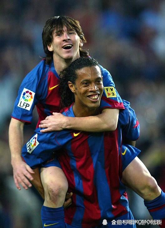 更是对他职 更是对他职